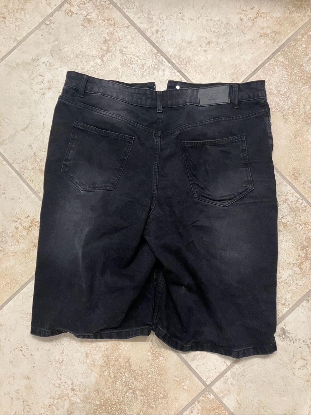 Men's Black Denim Jean Shorts - Classic Five-Pocket Style - Picture 2 of 3
